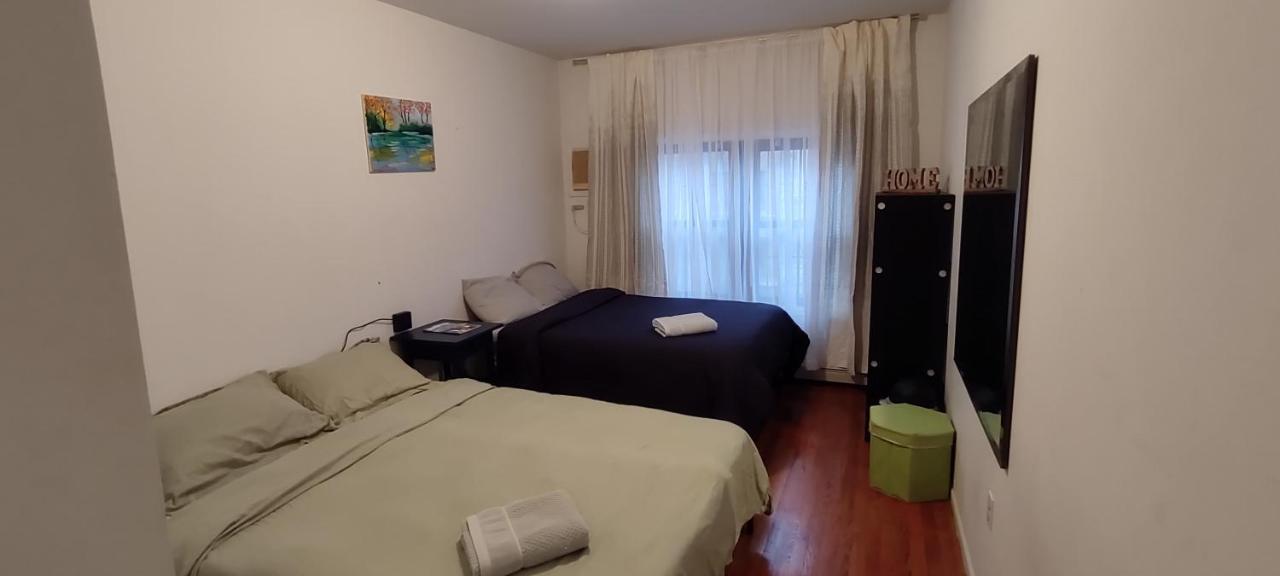 Spacious For 4 People In Williamsburg ! Privatunterkunft New York